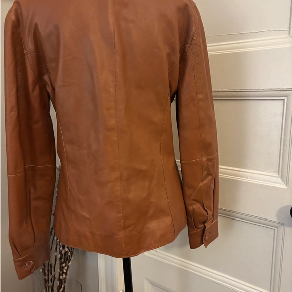 Women's Tan Leather Jacket - Picture 5 of 11